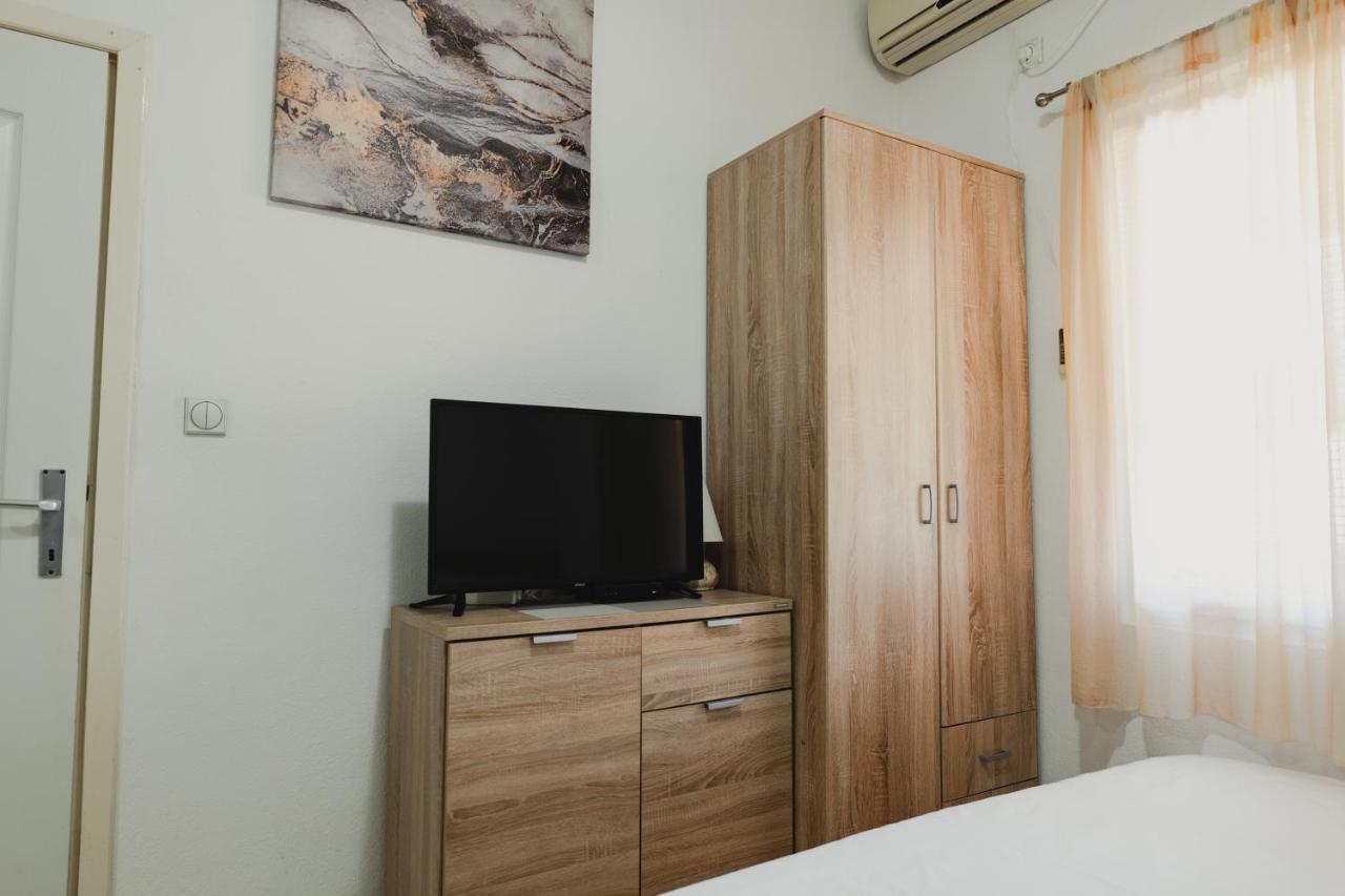 Apartments Djukic Tivat Luaran gambar