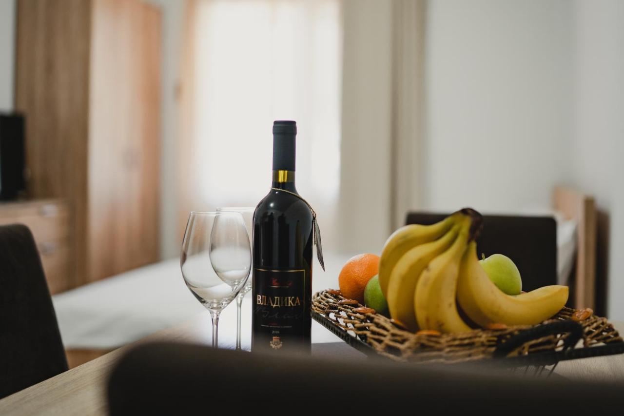 Apartments Djukic Tivat Luaran gambar