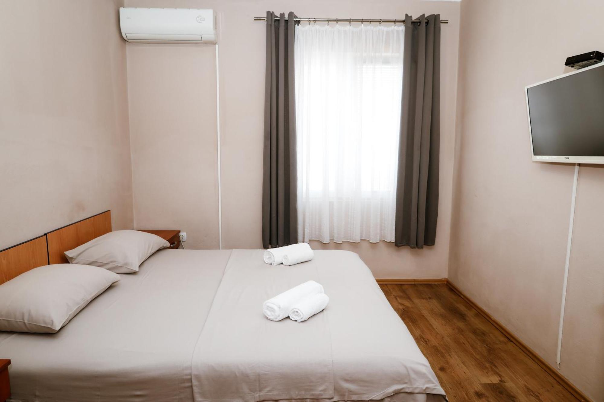 Apartments Djukic Tivat Luaran gambar