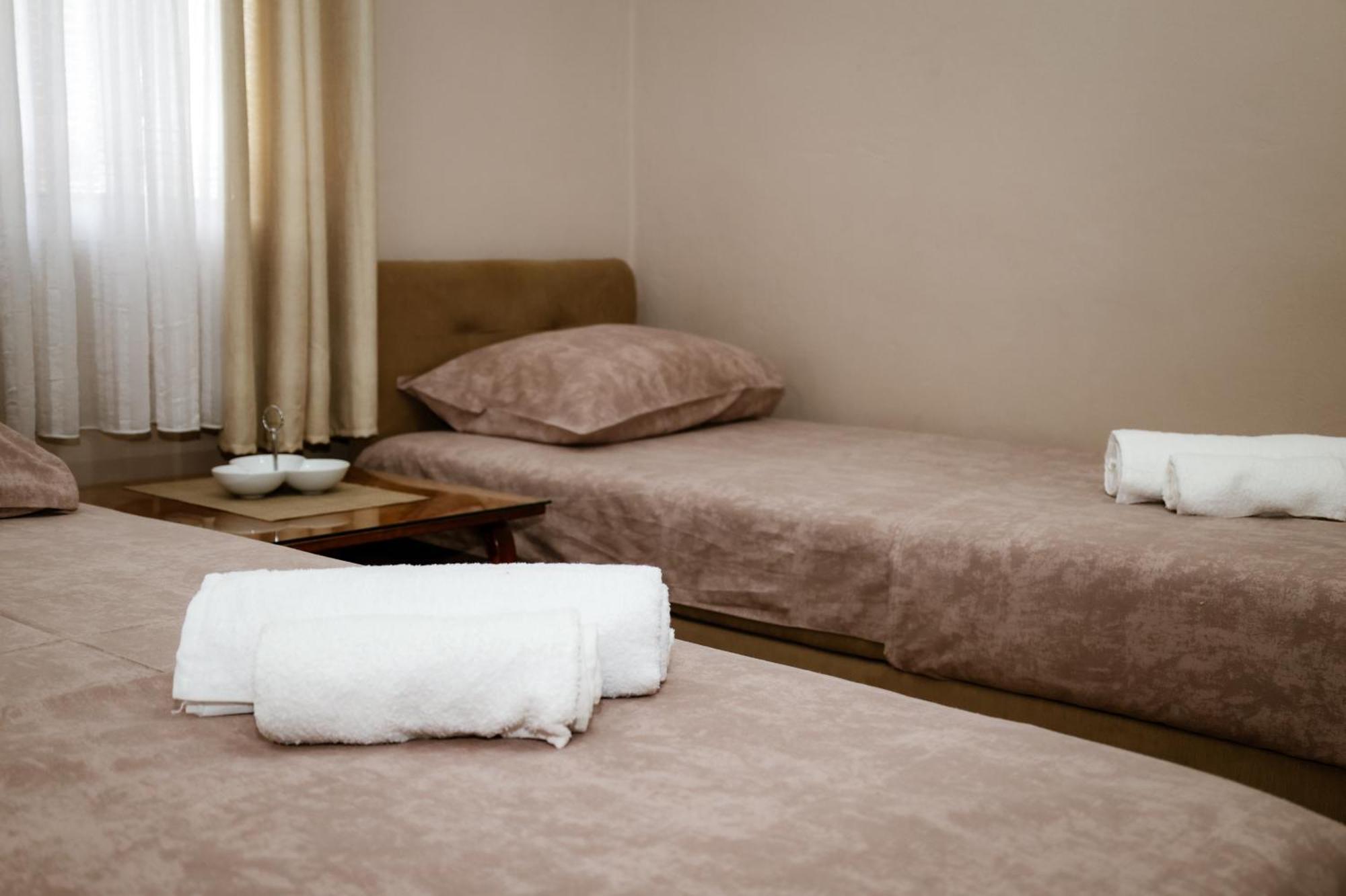 Apartments Djukic Tivat Luaran gambar