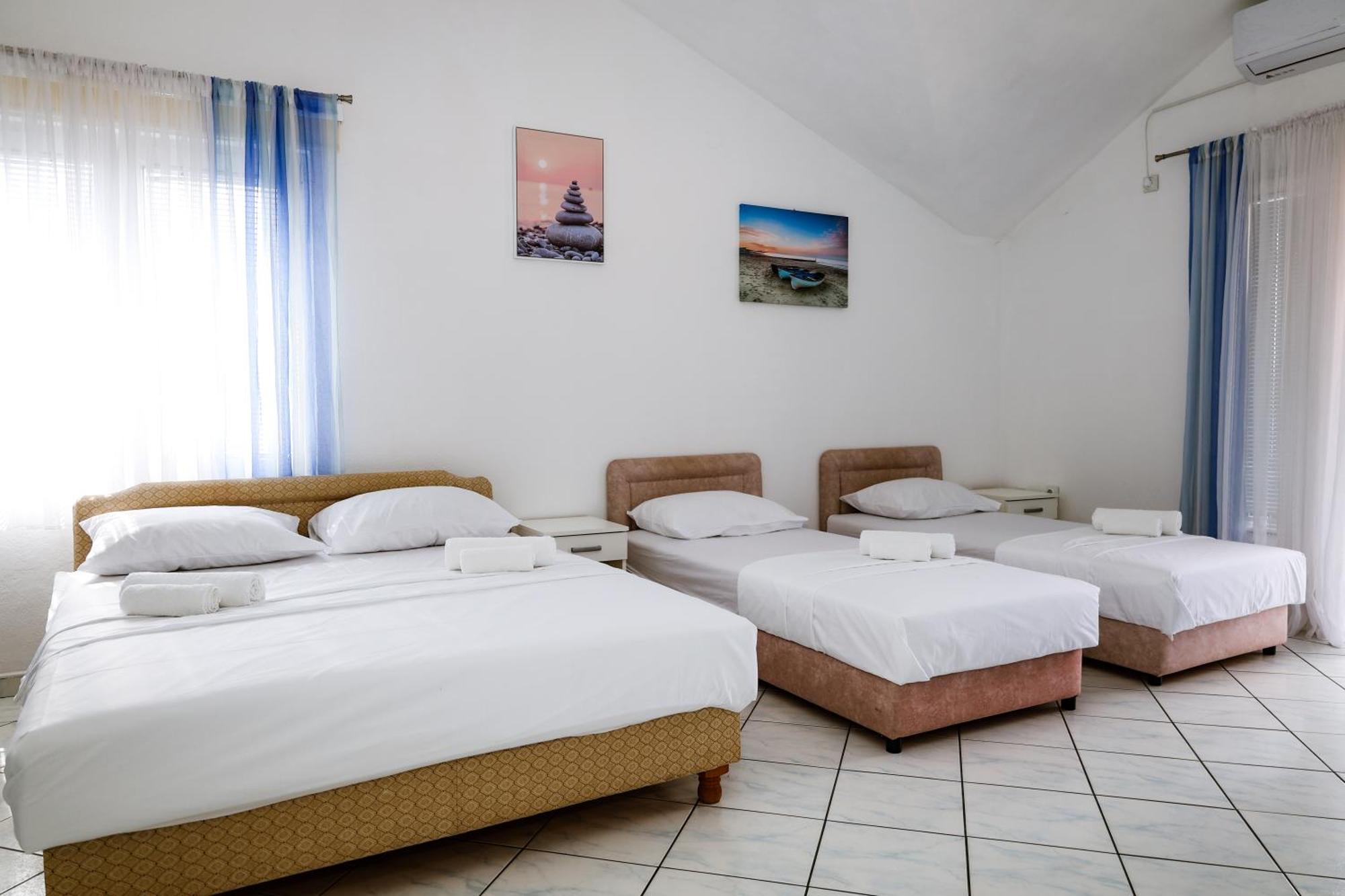 Apartments Djukic Tivat Luaran gambar